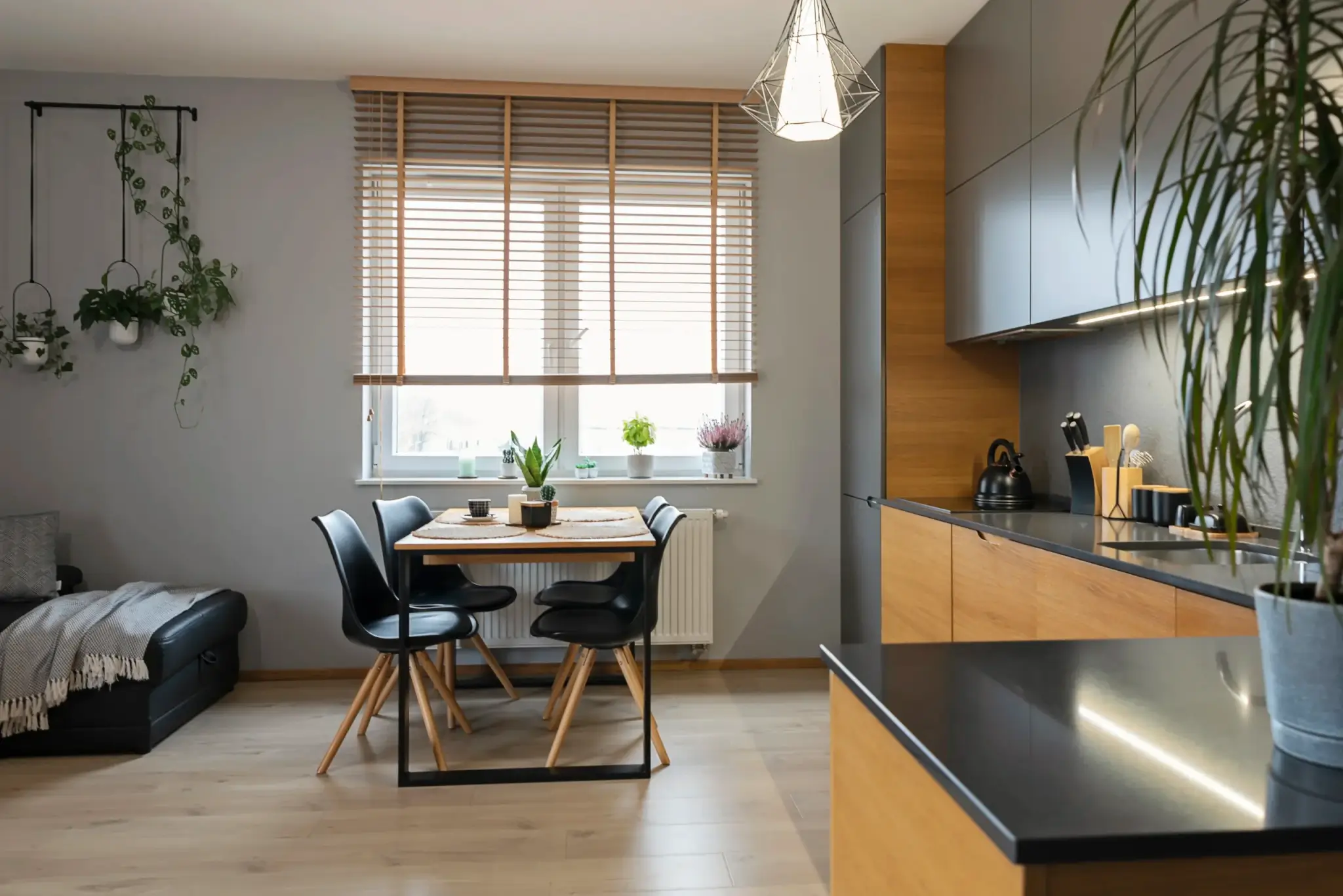 Zasłony wewnętrzne – jak dobrać kolor do pomieszczenia product img